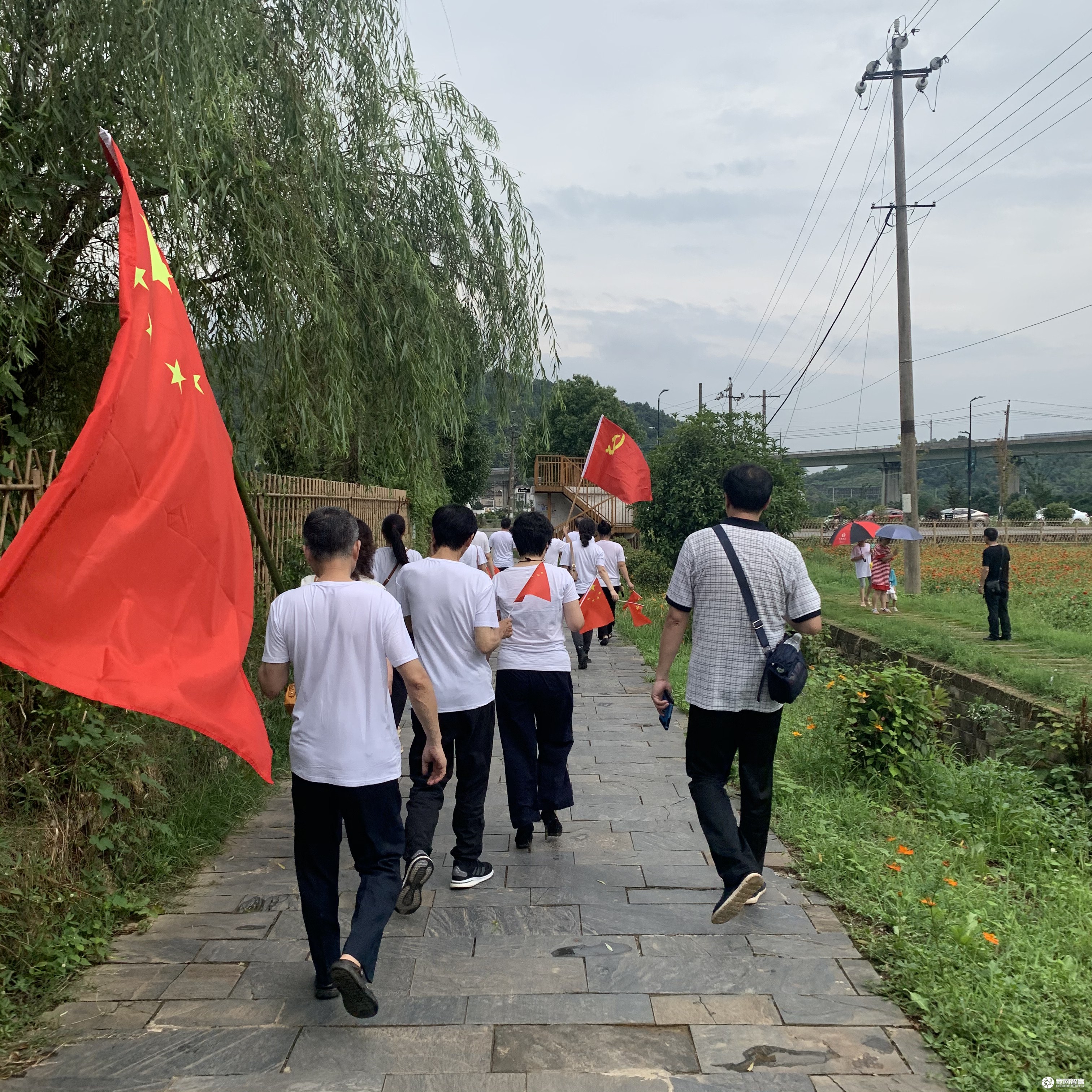 獻禮建黨百年| 唱支山歌給黨聽，堅定不移跟黨走