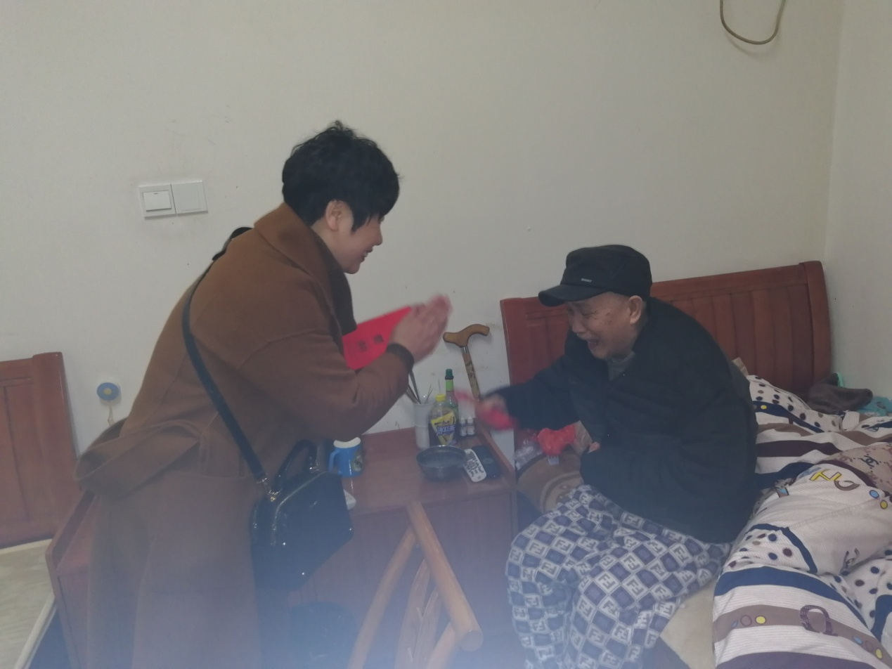 溫情滿除夕，愛心暖人心
